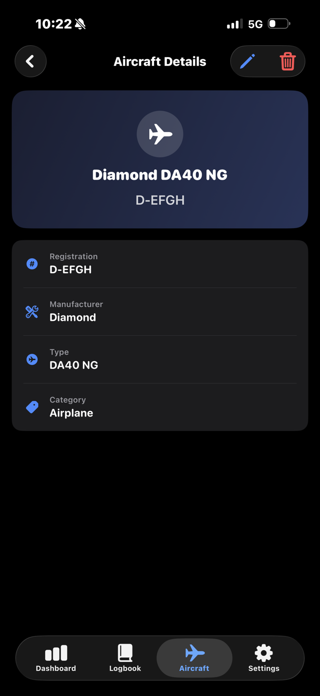 Aircraft detail view for a Diamond DA40 NG showing registration, manufacturer, type and category.